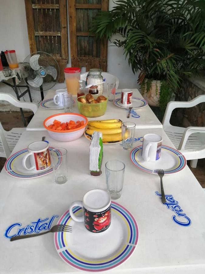 מלון ואיאדוליד Casa De Ines Y Victoria מראה חיצוני תמונה